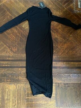 PrettyLittleThing Black Long Sleeve Bodycon Midi Dress
